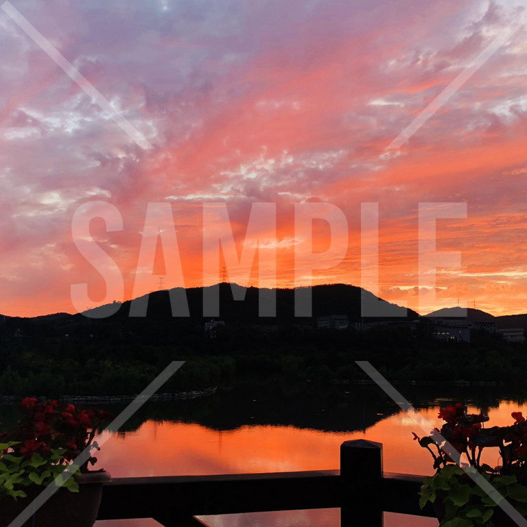 湖と夕陽 大連（Dalian）西山湖 西山湖公園
