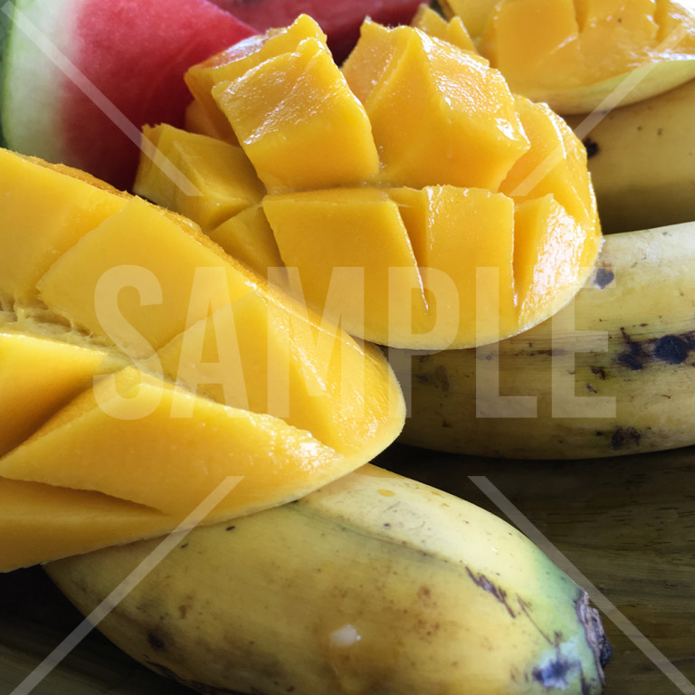 フィリピン セブ島 新鮮なフルーツ バナナ・マンゴー・スイカ